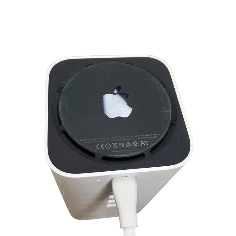 Apple AirPort Extreme Base Station A1521 6th Gen 802.11ac Wi-Fi Router White - Picture 3 of 4